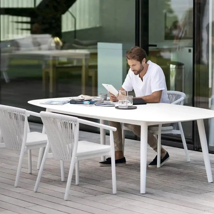 Exceptional Varaschin Smart lounge chair with white powder-coated aluminum, light gray VAR#TEX PVC mesh, and woven VAR#TEX synthetic rope backrest