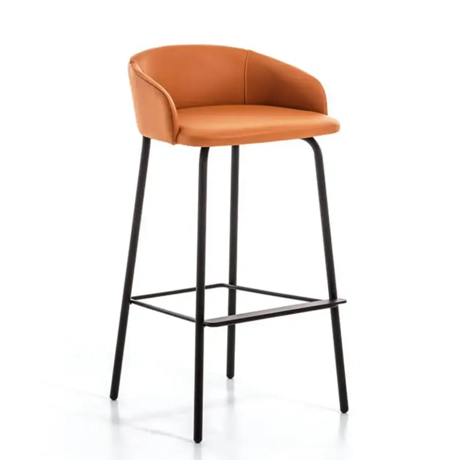 Elegant Bross Wam stool with slender black metal frame and warmly colored leather-like upholstery built with smooth curves