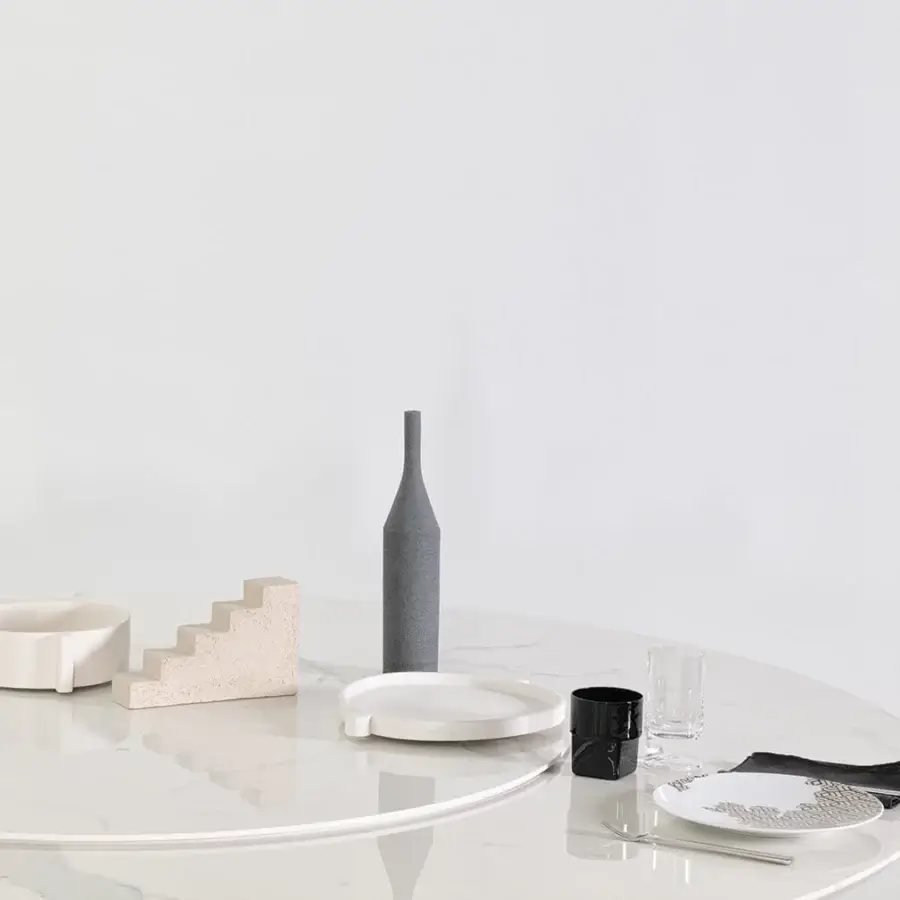 Distinguished Cierre1972 Tao table with a round wooden top and marble-effect ceramic Lazy Susan turntable built with a sculptural base