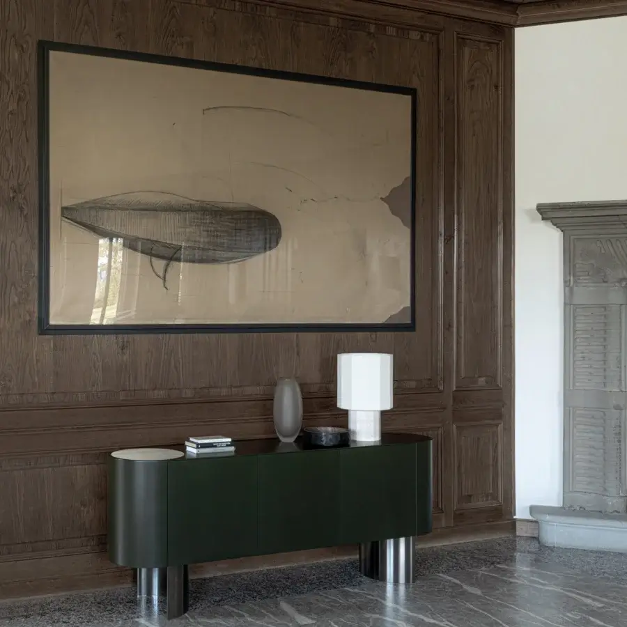 Exceptional Cierre1972 Lip sideboard in dark green with marble detail and polished metal cylindrical legs