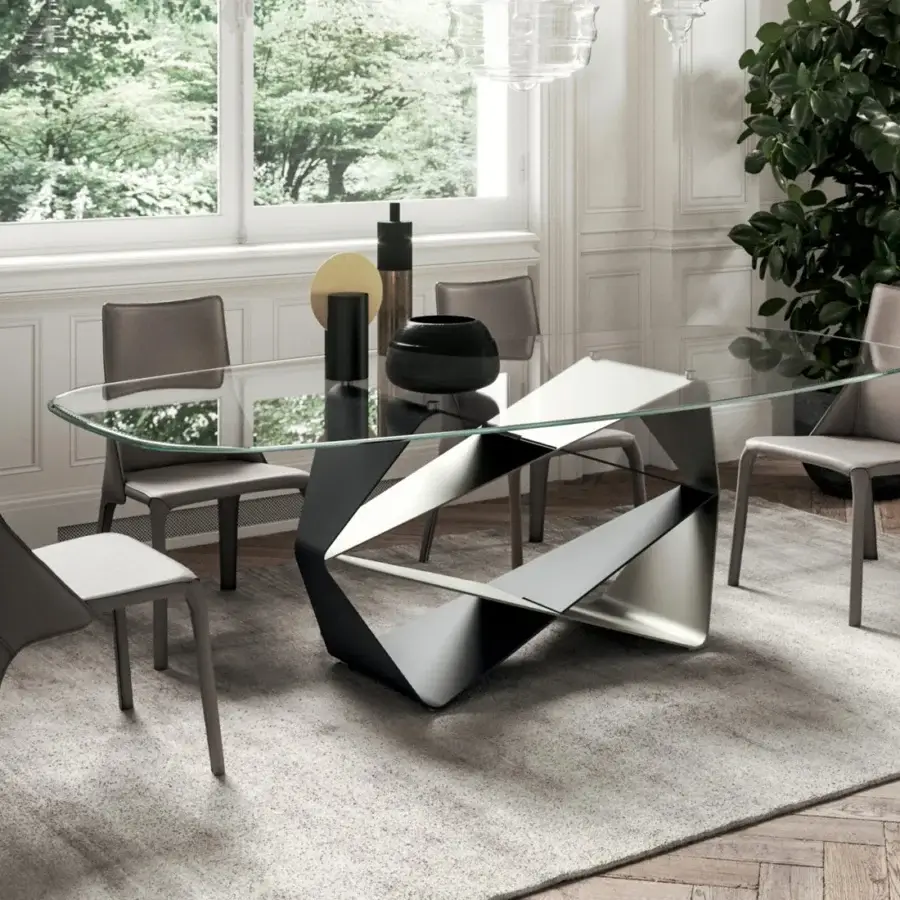 Superior Ozzio Italia Gem table with clear glass top and silver-toned painted sheet metal base crafted with beveled edges