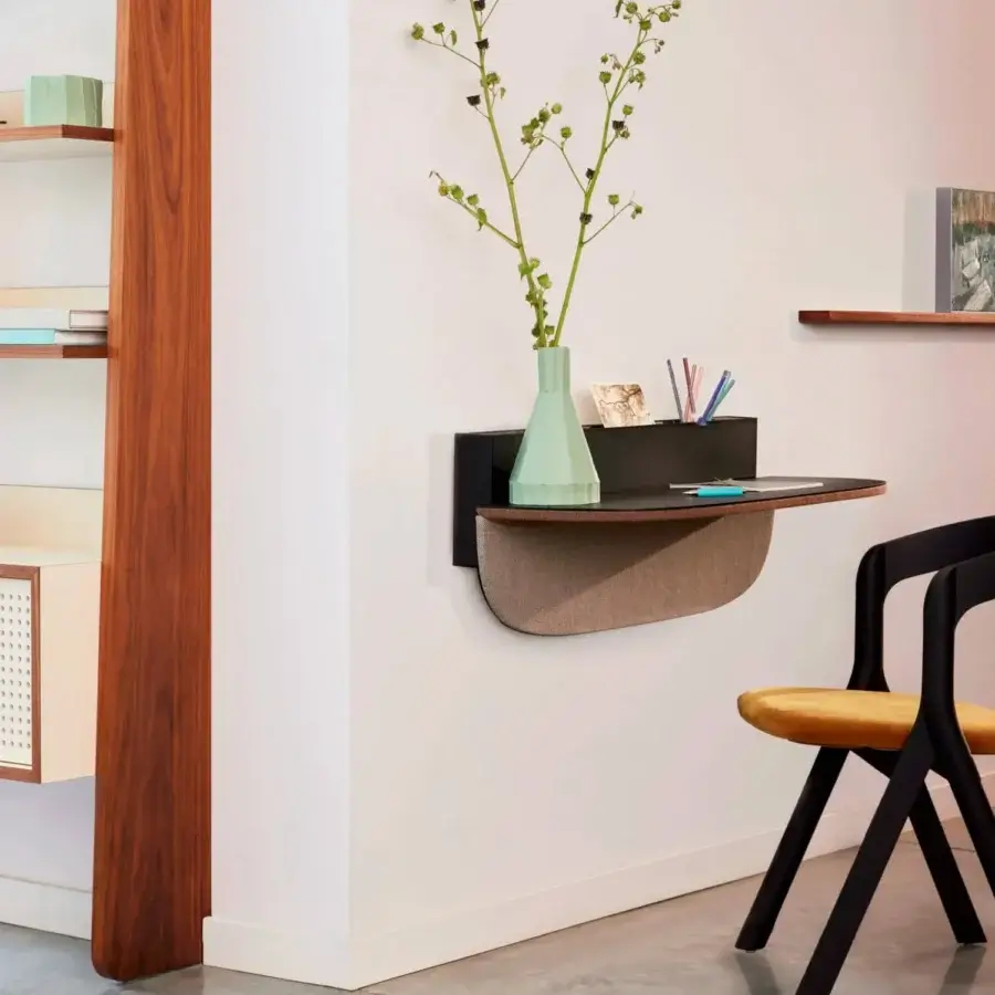 Exceptional Bolzan Letti Dune desk crafted in Italy with a curved textile work surface and rectangular back panel storage in a matte finish