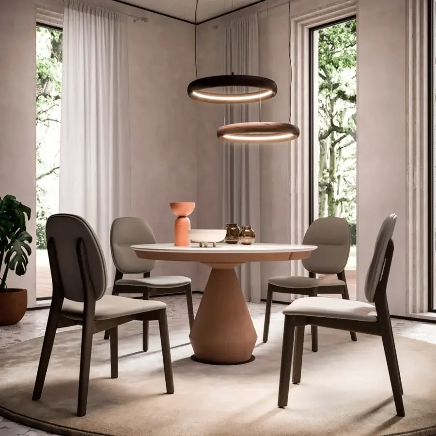 Exceptional Ozzio Italia Giotto chair crafted in supple leather and solid ash wood with tailored stitching