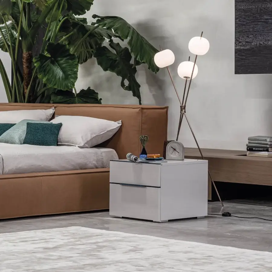 Elegant Cierre1972 Square New nightstand in glossy white with two drawers and a dark accent band