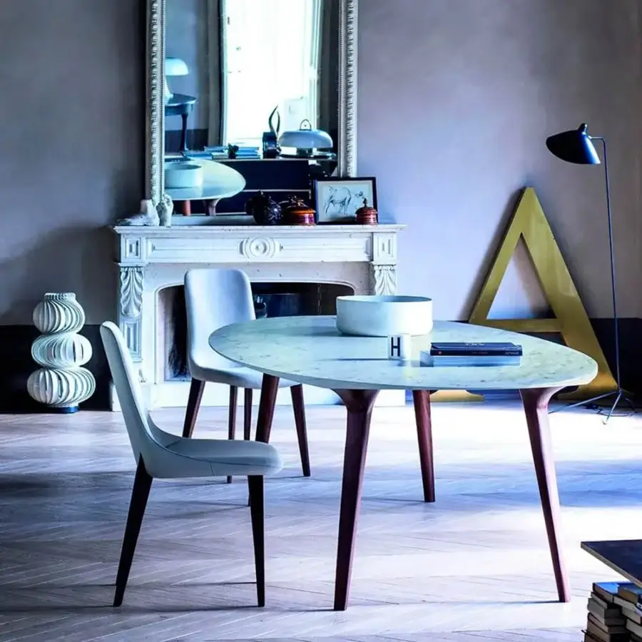Exceptional Bross Ascot chair with light gray fabric upholstery and dark brown stained oakwood legs