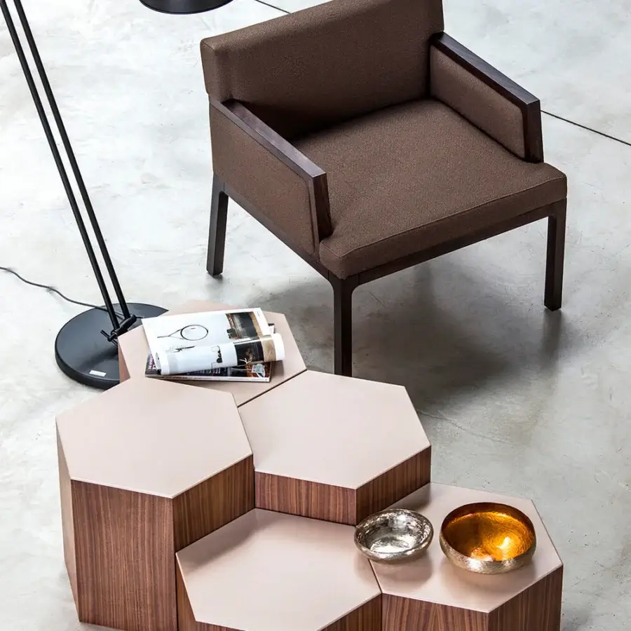 Superior Bross Six coffee table with a walnut frame and light beige glossy lacquered hexagonal top