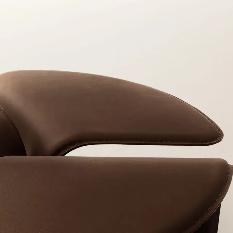 Distinguished Cierre1972 Helix coffee table crafted in brown leather with a bronze finish embodying a sculptural helix structure