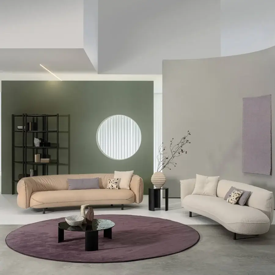 Distinguished Cierre1972 Seed chaise lounge with curved silhouette and textured off-white textile finish crafted in Italy