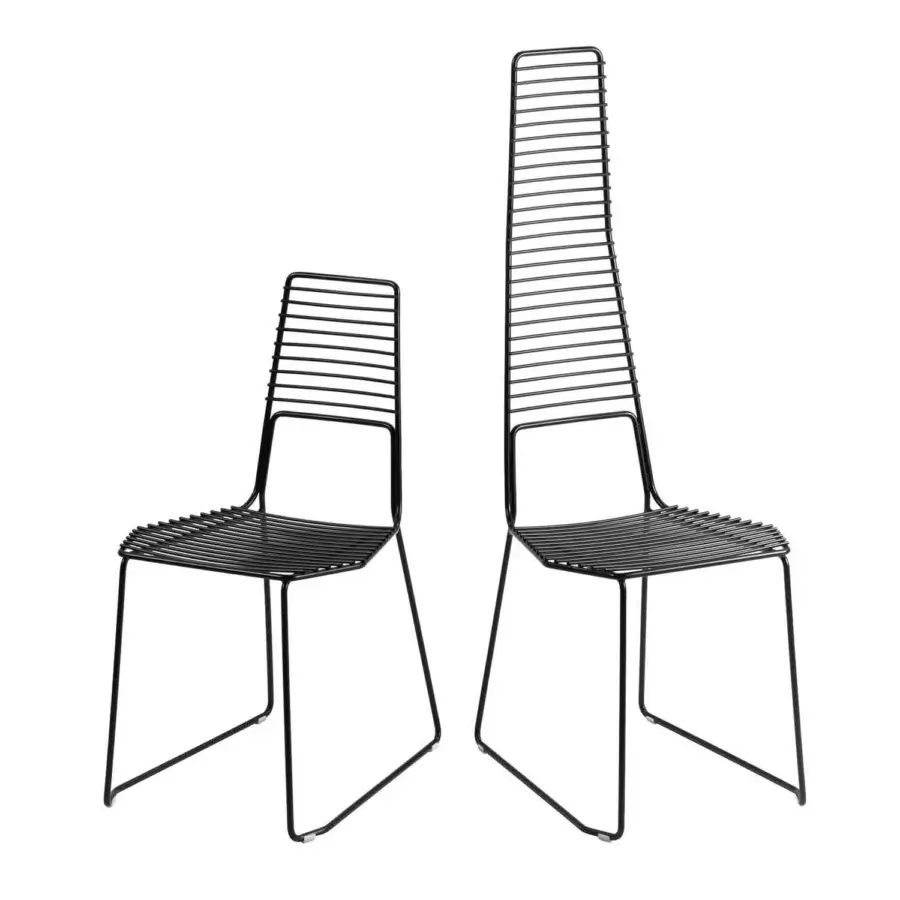 Avant-garde Casamania Alieno chair crafted in painted metal with a strikingly minimalist geometric form
