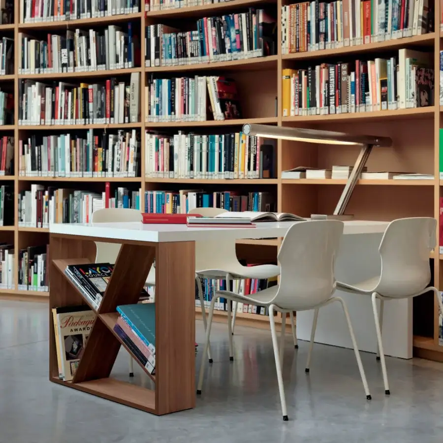 Elegant Casamania Stereo chair with glossy light beige synthetic seat and metal frame construction