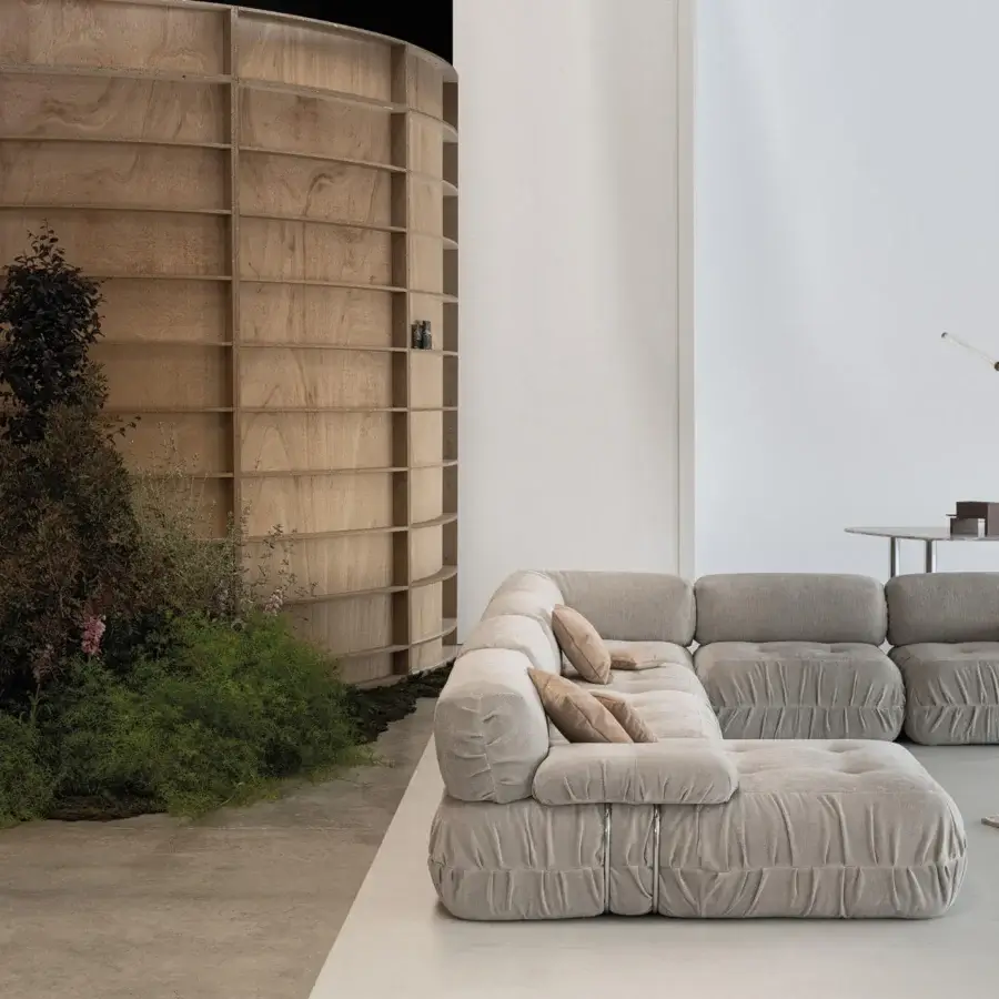 Elegant Cierre1972 Option sectional with neutral textile and sleek metal bands crafted in Italy with a matte finish