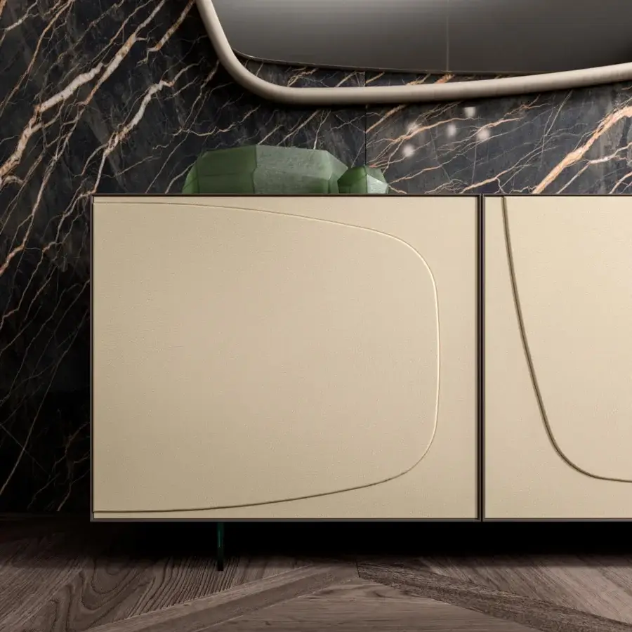 Superior Ozzio Italia Trilogy Duo sideboard with lacquered container and light beige leather doors framed in aluminum trim