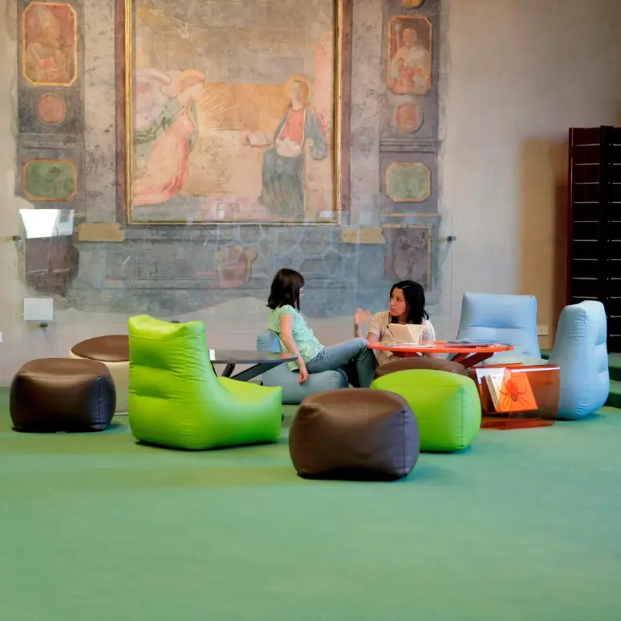 Exceptional Casamania Morfino lounge chair in vibrant green leatherette exhibits a seamless smooth finish