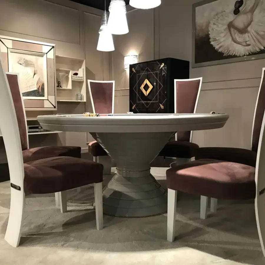 Lavish Vismara Vegas poker table with gray Soft Touch lacquered edges and gold trim detailing in microfiber padding