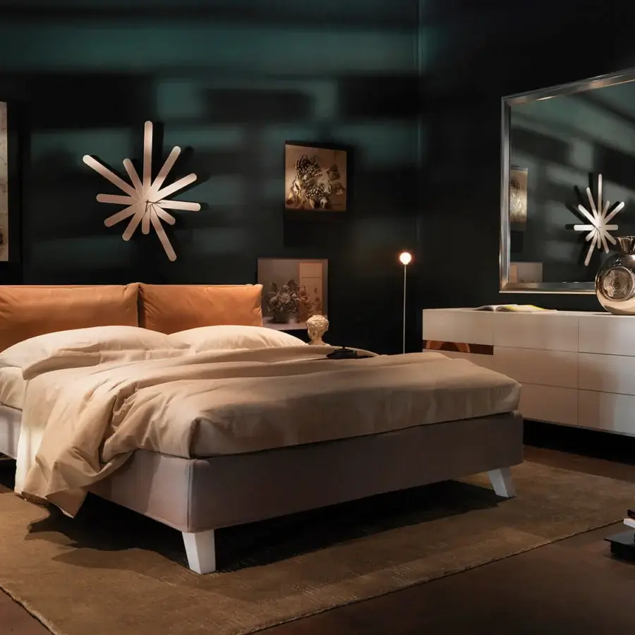 Elegant Horm Yume Brill mirror crafted in Italy with a glossy aluminum frame reflecting crisp clarity