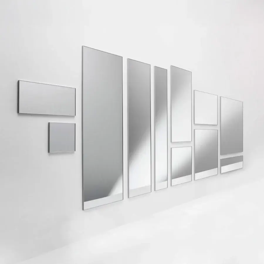 Distinguished Horm Ute Minimal mirror with a sleek light-gray anodized extruded aluminum frame and reflective surface