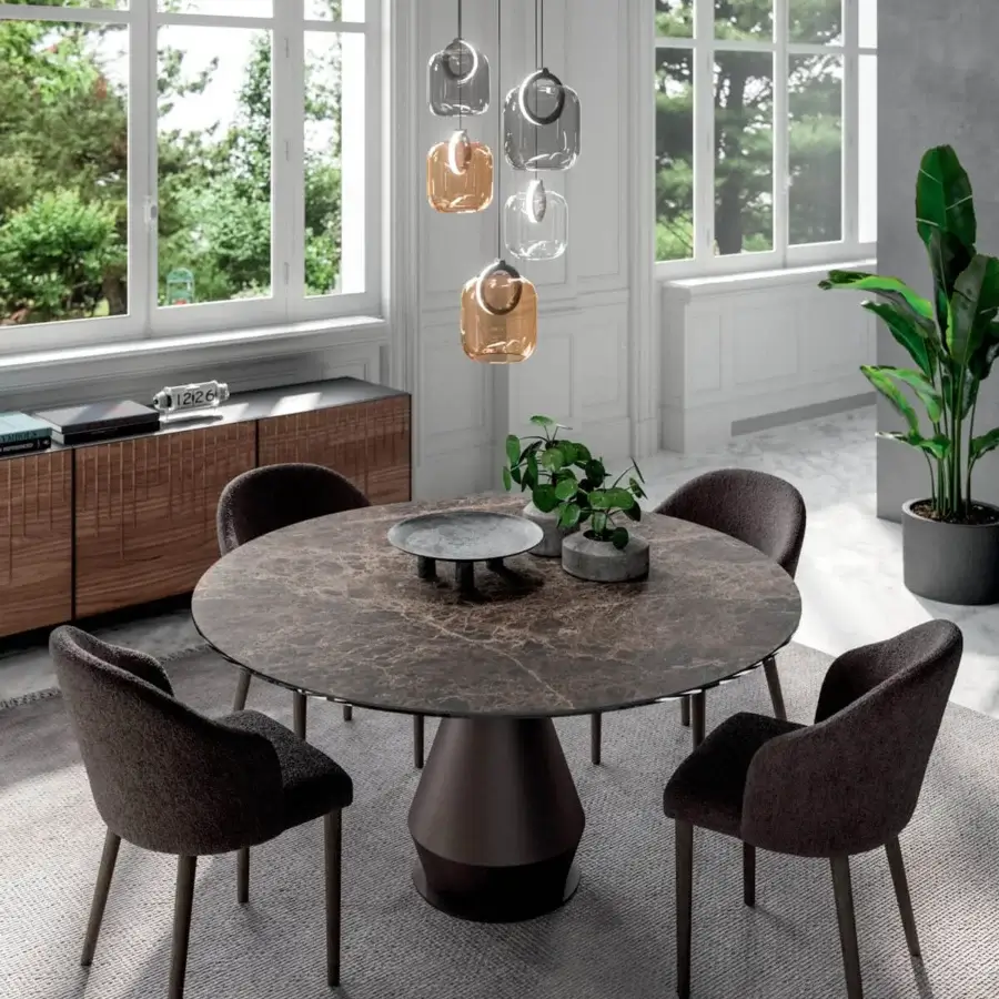 Exceptional Ozzio Italia Botticelle suspension lamp with a round metal body and light amber blown glass diffuser