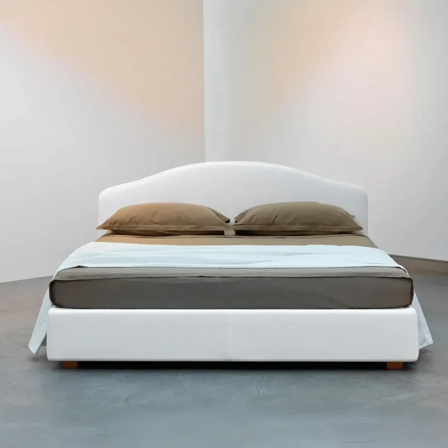 Superior Horm Elba bed with curved headboard crafted in white textile and natural lacquer beechwood feet