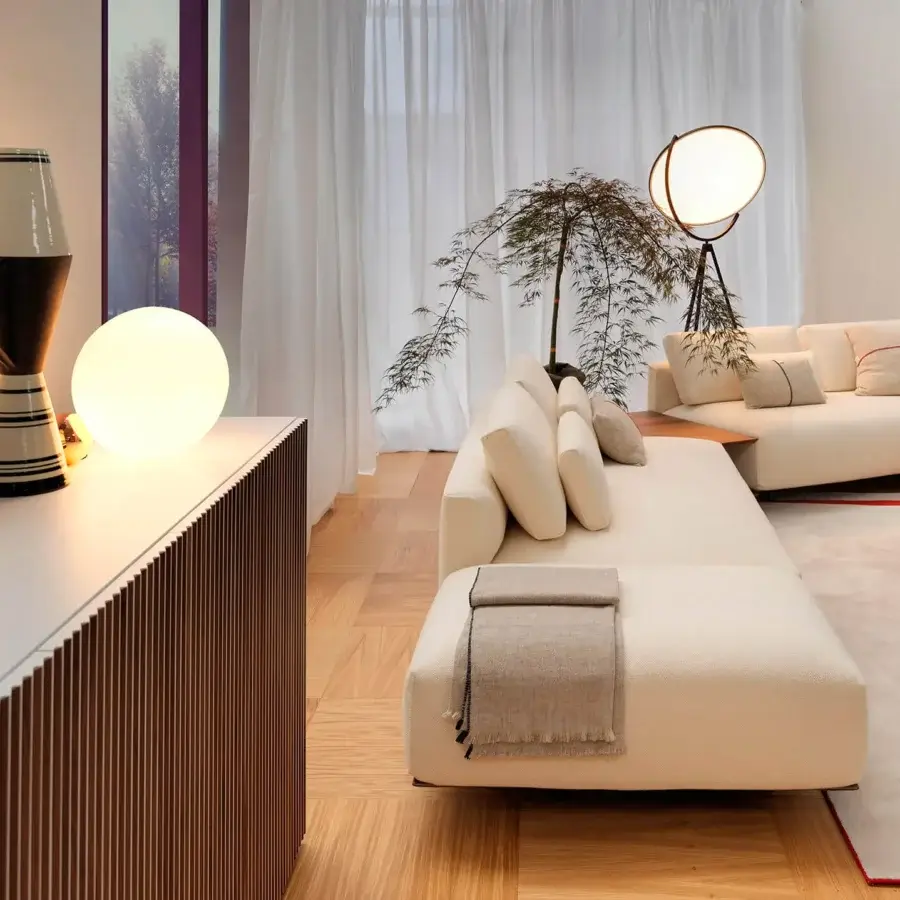 Distinguished Horm Billie sectional with light cream textile and hidden aluminum foot showcasing Italian craftsmanship