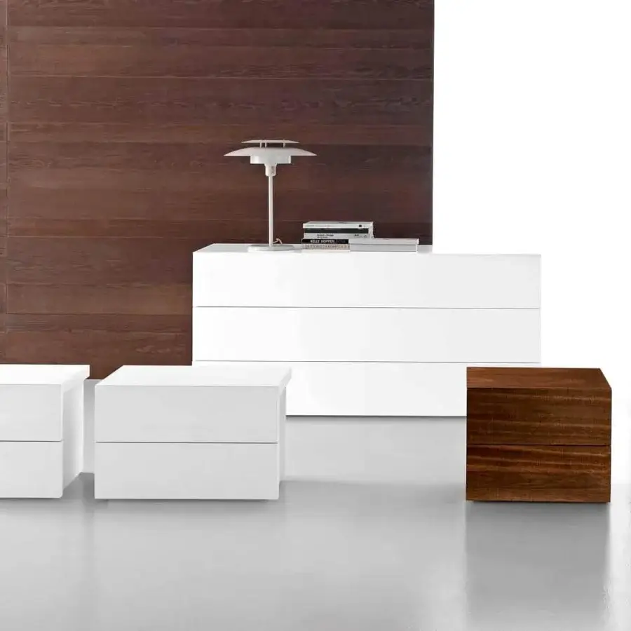 Elegant Presotto Elle dresser with a gloss lacquer, white construction and three drawers featuring grip grooves with 45° joints