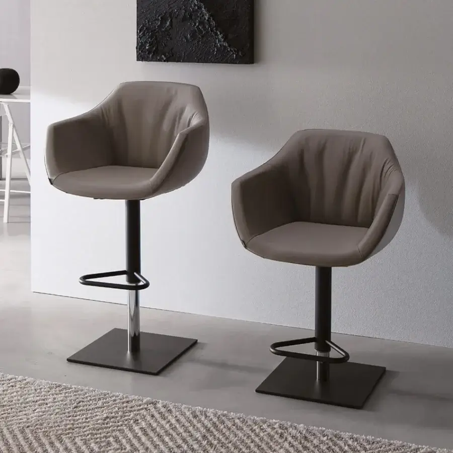 Elegant Ozzio Italia Piquet - Nemo - Boris stool with taupe synthetic upholstery and matte black metal base
