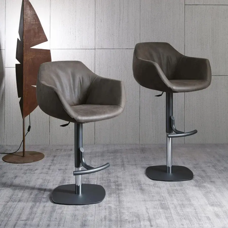 Superior Ozzio Italia Piquet - Nemo - Boris stool with brown-gray leather-like upholstery and a sleek black metal base