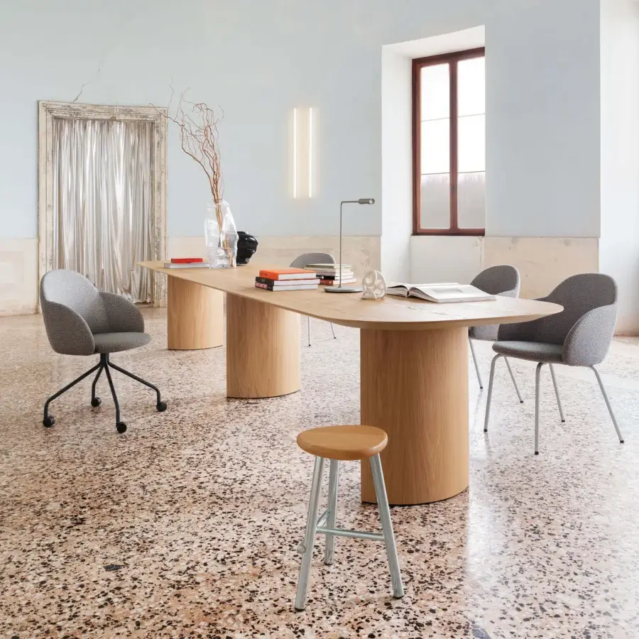 Superior Miniforms Plauto Maxxxi conference table in light wood with clean lines and a smooth matte finish