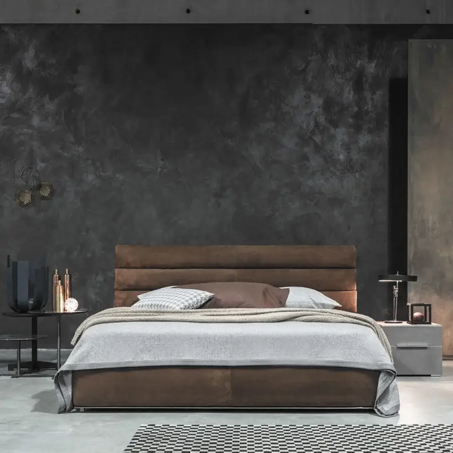 Exceptional Cierre1972 Monet bed with warm brown textile upholstery and chromed metal bases, built with horizontal paneling