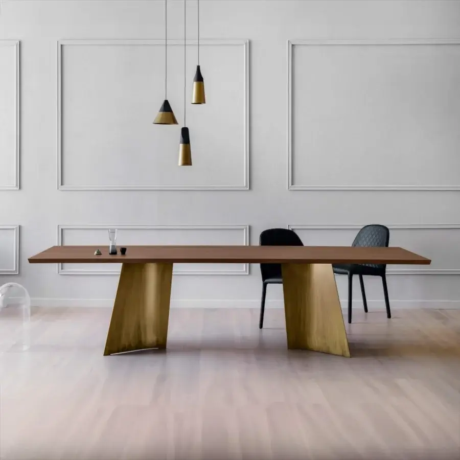 Maggese Table #4