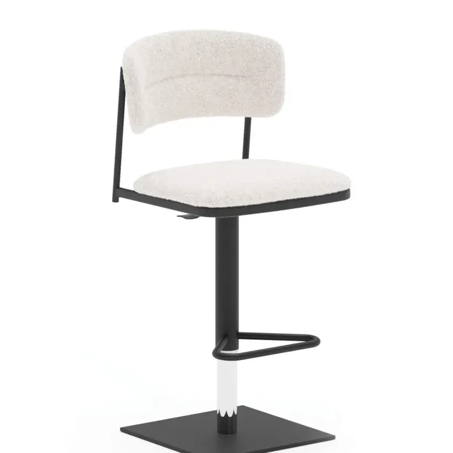 Logan - Lia Stool #1