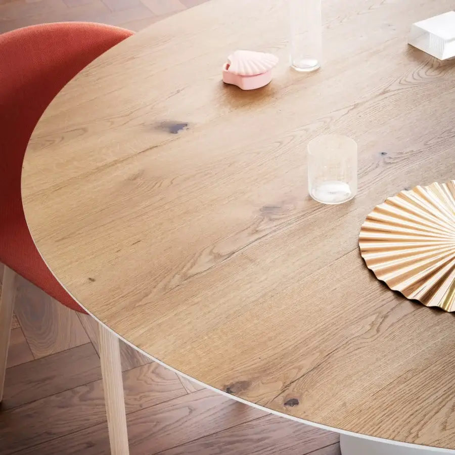 Illo Table #2