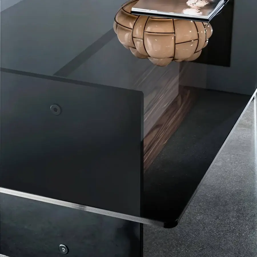 Exceptional Sovet Italia Regolo table with extra light smoked laminated glass top and black lacquered laminated glass base