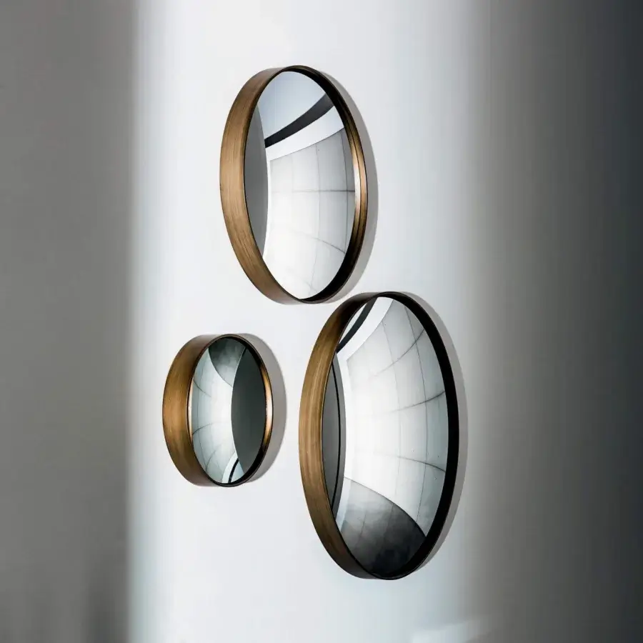 Elegant Sovet Italia Sail mirror with a convex profile and bronze-toned lacquered metal frame in a satin finish