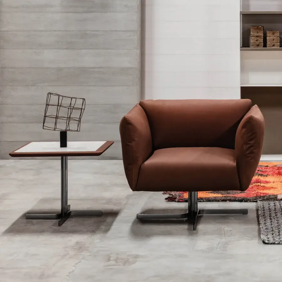 Amélie Swivel Lounge Chair #1