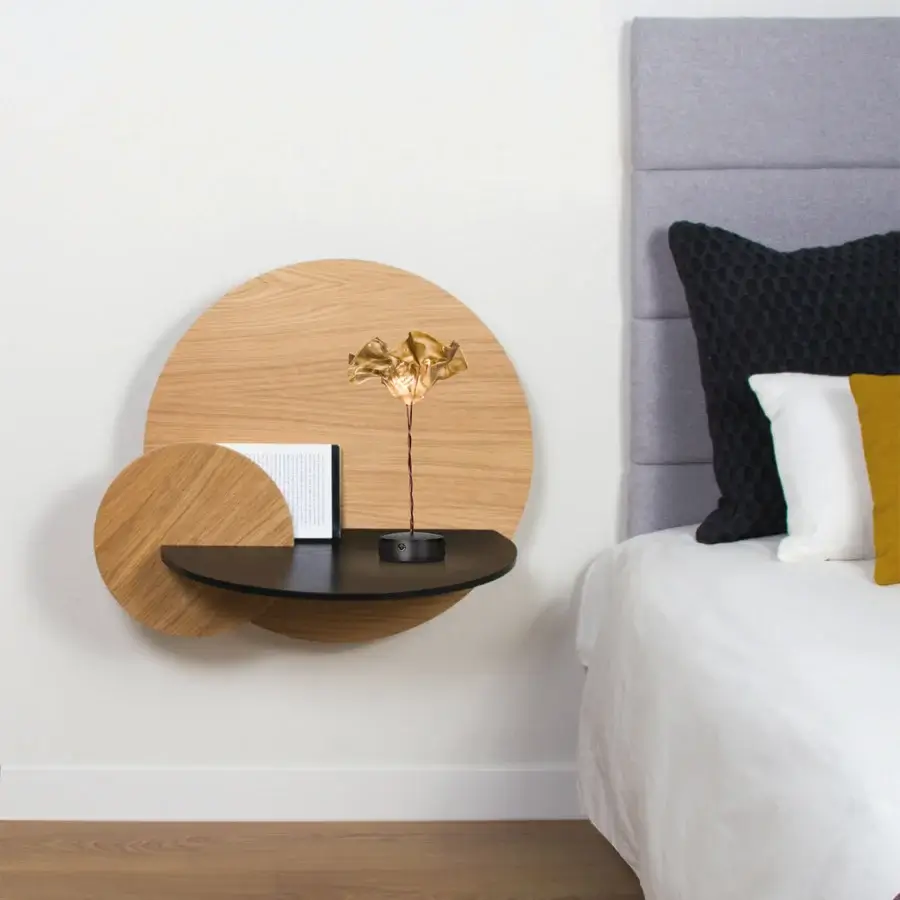 Captivating Slamp LaFleur Battery lamp in golden textured Lentiflex with matte black magnetic base