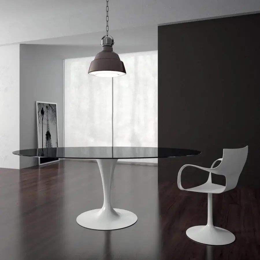 Distinguished Sovet Italia Flute round table with a lacquered metal base and striking black glass top