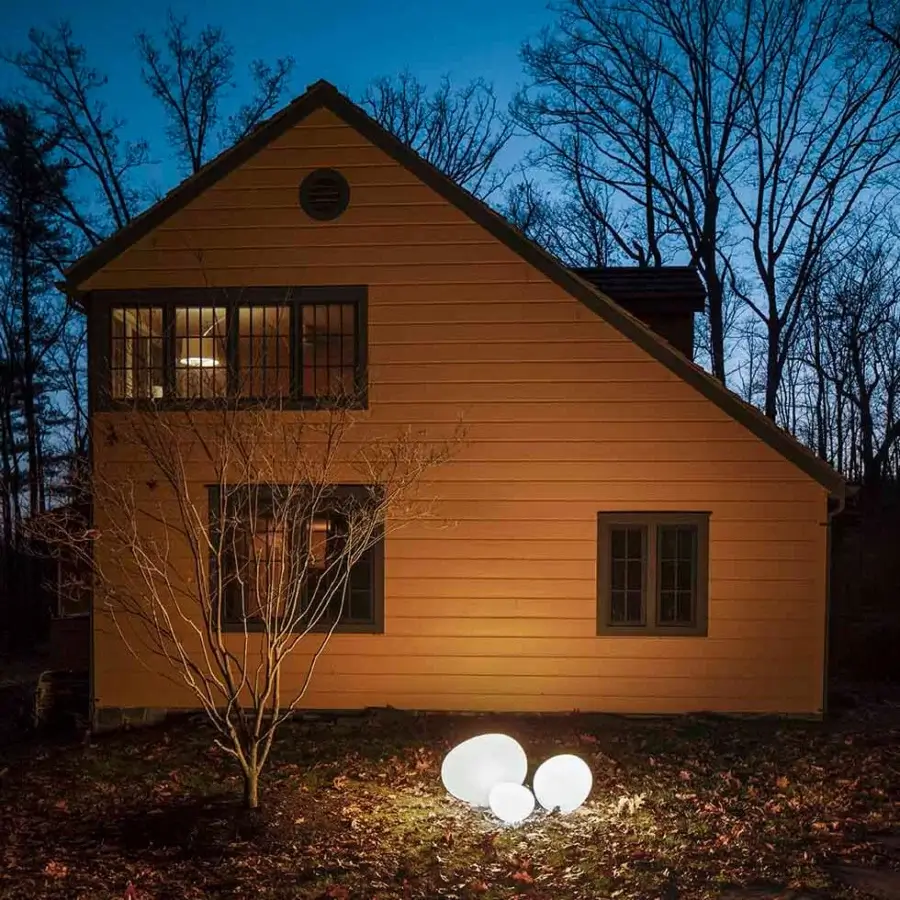 Distinguished Foscarini Gregg Outdoor floor lamp with rotational molded polyethylene diffuser and epoxy powder coated zinc alloy base