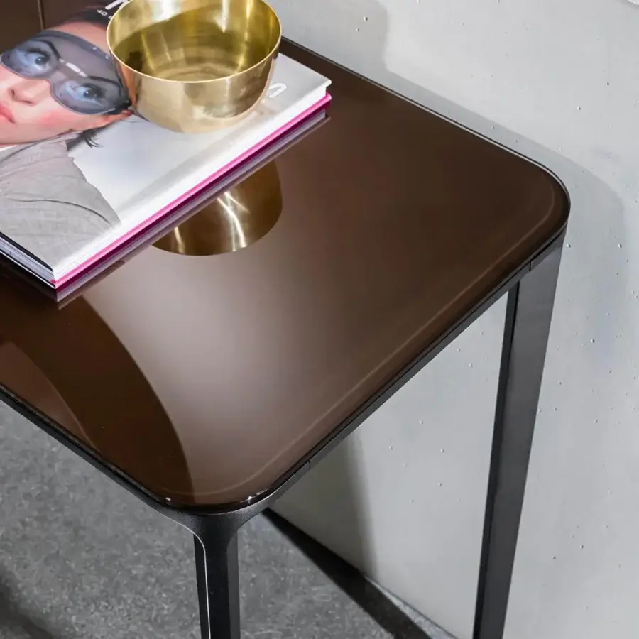 Superior Sovet Italia Slim console with sleek aluminum structure and glossy brown-toned glass top in dark metal finish