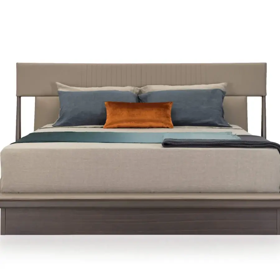 Exceptional Turri Vine bed with light brown leather upholstery and natural wood construction with matte finish