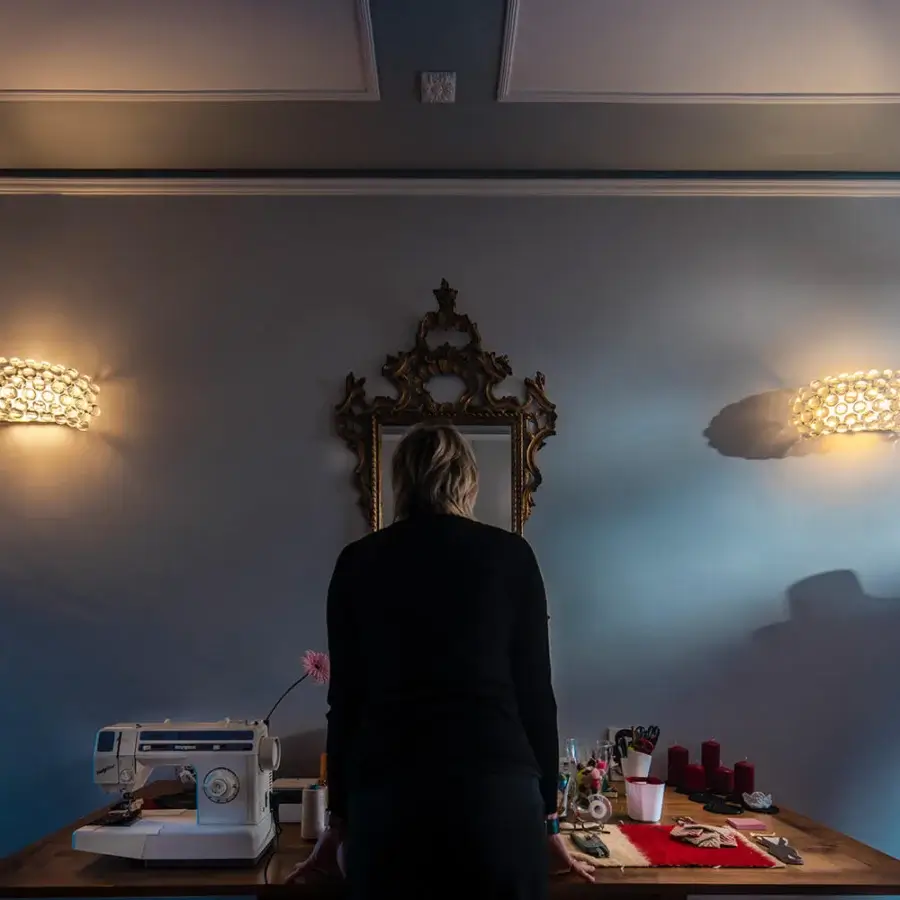 Captivating Foscarini Caboche Plus wall lamp built with transparent PC arches and PMMA spheres in a glossy finish