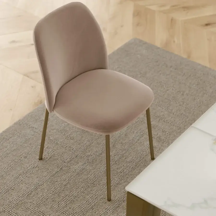 Exceptional Bontempi Vivian chair with padded seat and backrest in beige textile upholstery and lacquered golden steel legs
