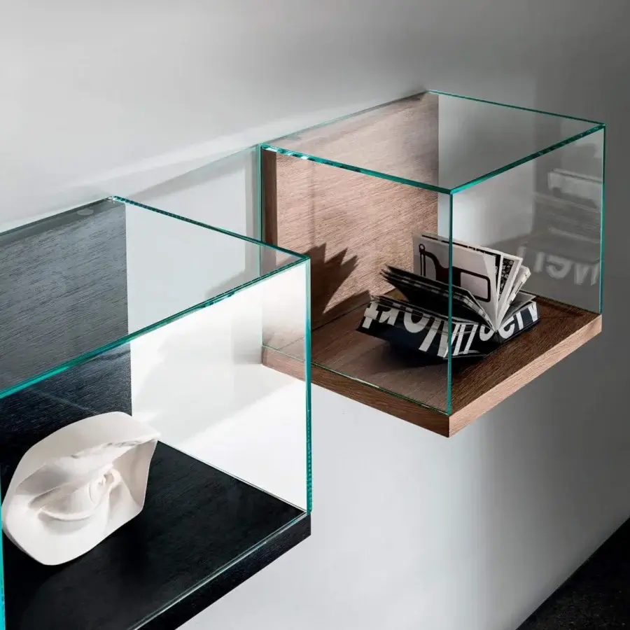 Superior Sovet Italia Nest shelf with veneered oak and clear glass, showcasing a wenge-stained finish
