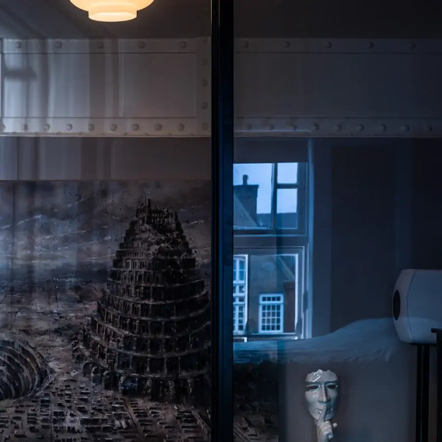 Superior Foscarini Chouchin ceiling lamp with hand-blown cased glass diffuser and glossy finish