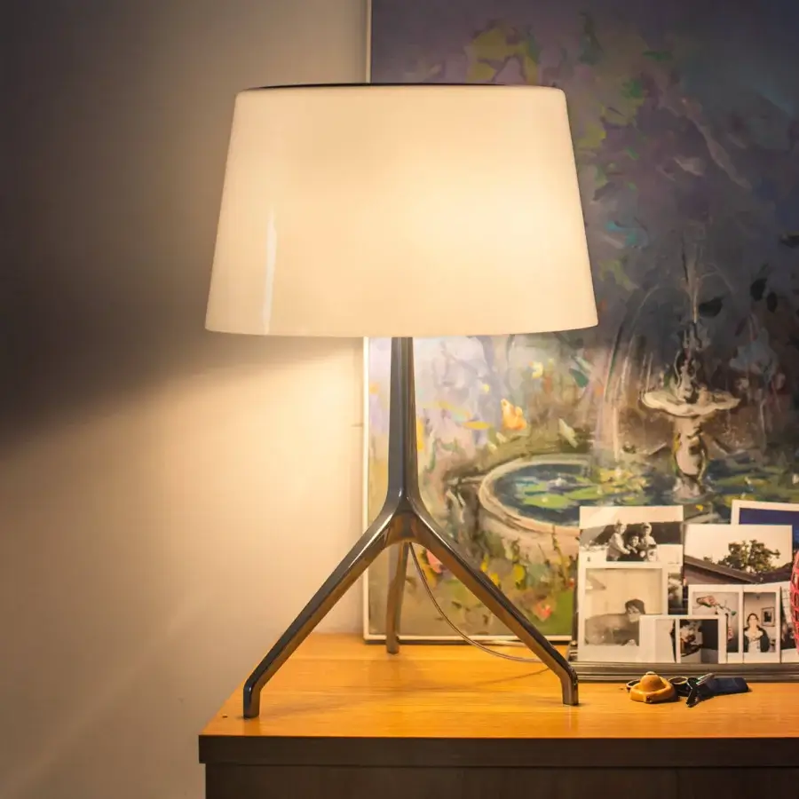 Distinguished Foscarini Lumiere lamp with hand-blown cased glass diffuser and polished die-cast aluminum base
