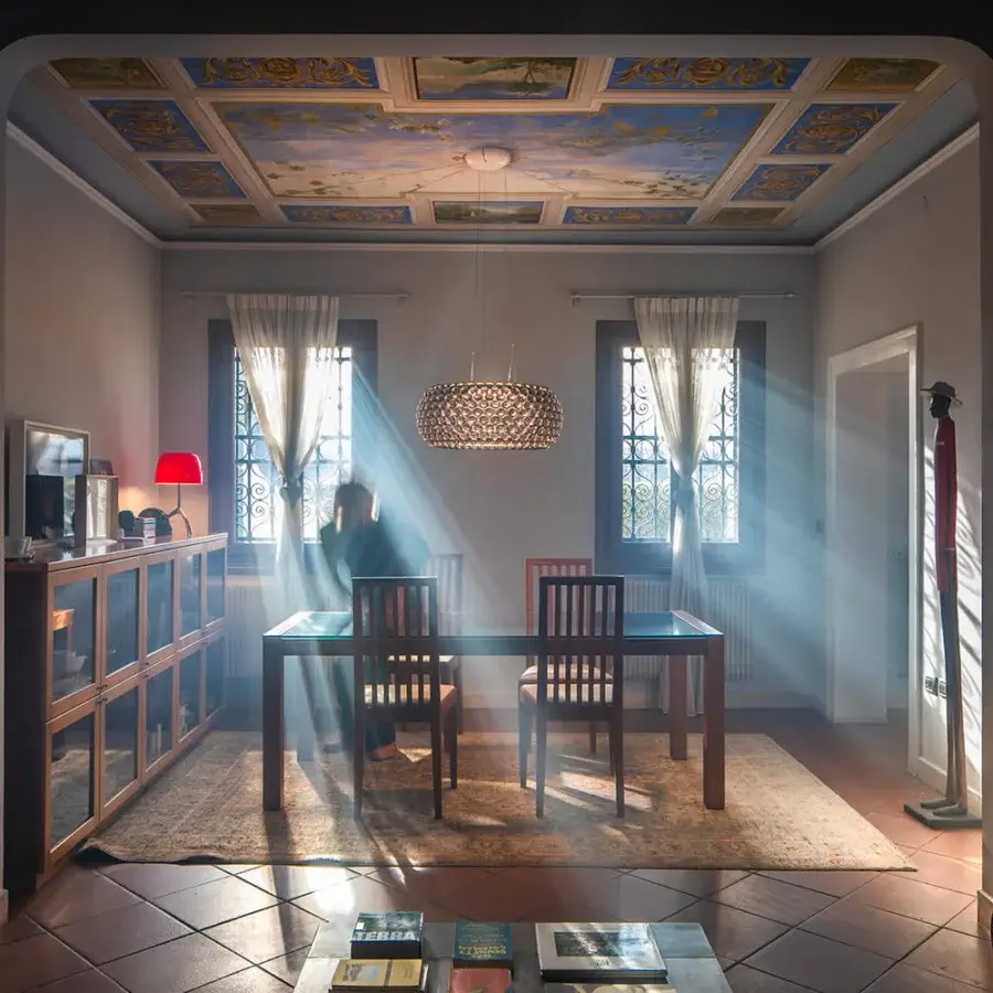 Distinguished Foscarini Caboche Plus suspension lamp with transparent PC arches adorned with clear PMMA spheres creating a captivating diffused light