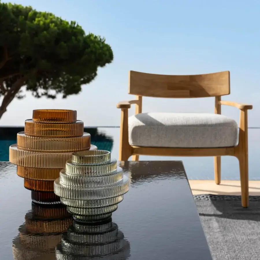 Exceptional Talenti Ever coffee table with a glossy black surface and reflective design built in Italy