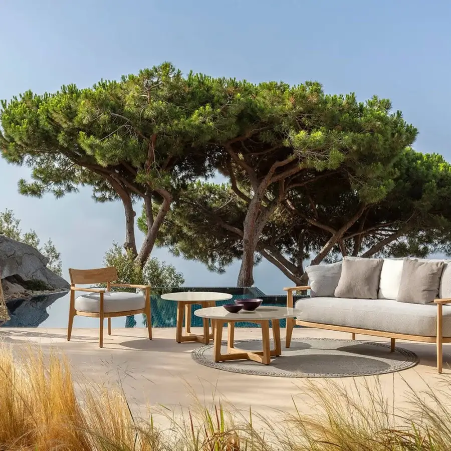 Superior Talenti Ever side table with a light tabletop and light-toned wooden base crafted in Italy
