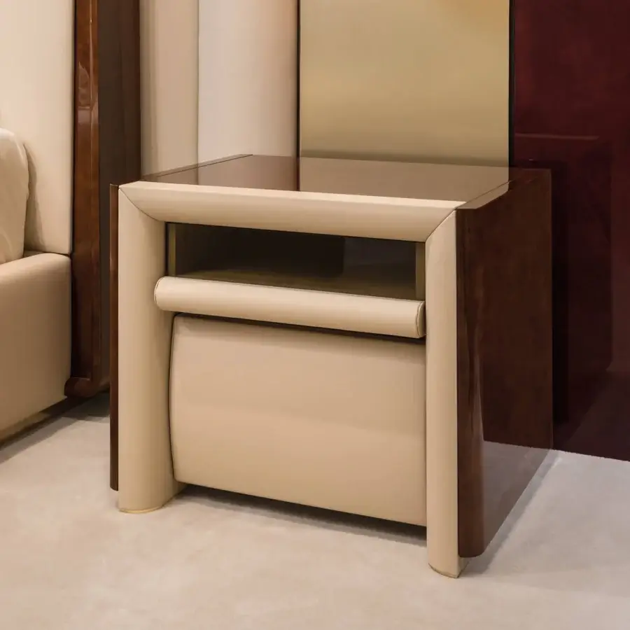 Superior Turri Madison nightstand with glossy lacquered wood and beige synthetic leather accents