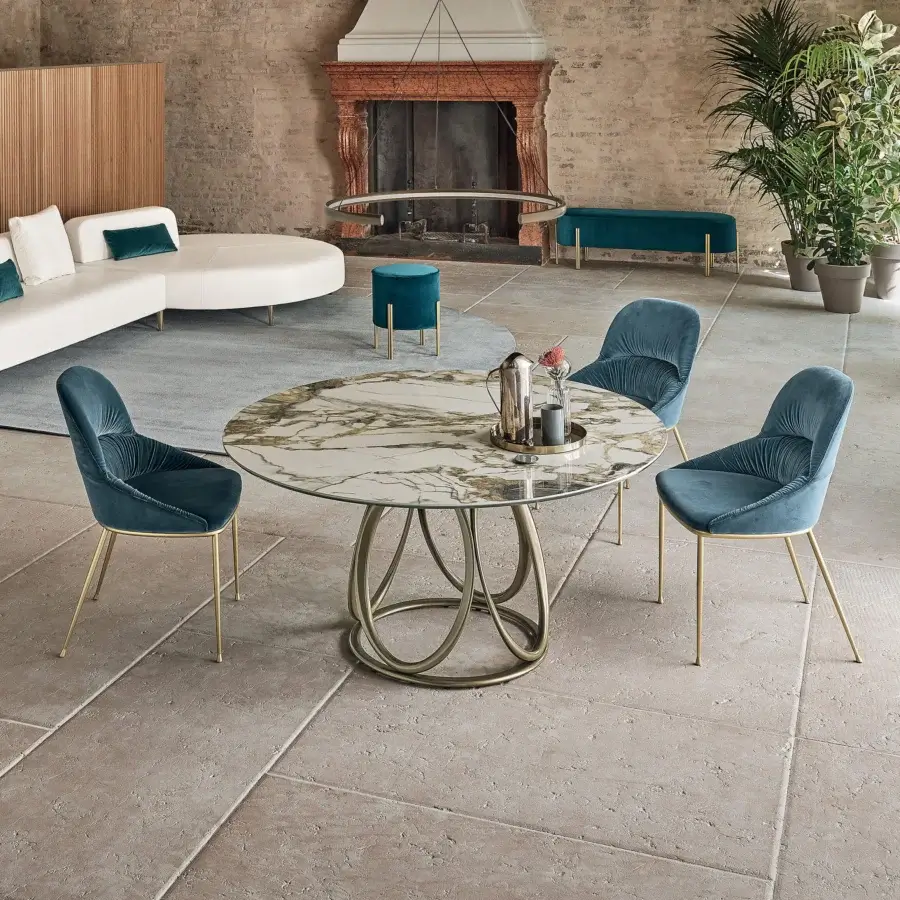 Superior Bontempi Louis round table with a marbled light-colored top and golden metal oval base crafted in Italy