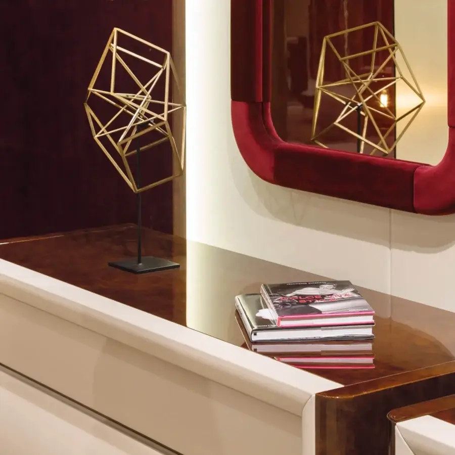 Distinguished Turri Madison dresser with glossy lacquered wood, creamy white leather and a deep brown top